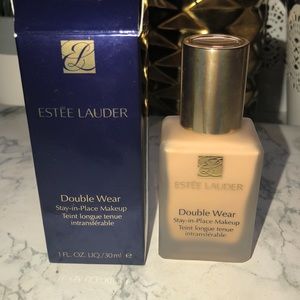 Estée Lauder Double Wear Stay In Place Foundation